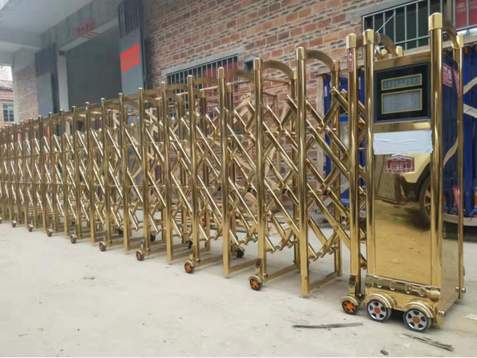 工廠電動伸縮門